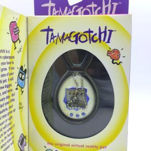 Tamagotchi Original P1/P2 white w/ blue Bandai 1997 English Boutique-Tamagotchis