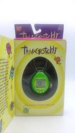 Tamagotchi Original P1/P2 Green w/ yellow Original Bandai 1997 Boutique-Tamagotchis 3