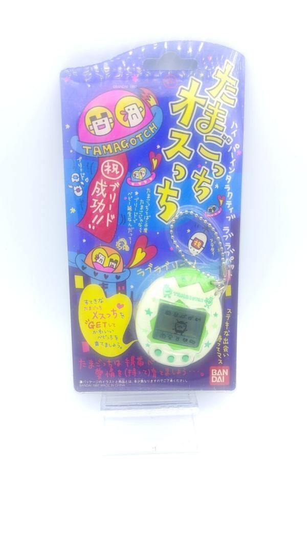 Tamagotchi Osutchi Mesutchi White w/ green Bandai japan boxed Boutique-Tamagotchis 2