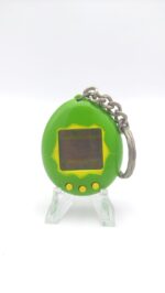 Tamagotchi Original P1/P2 Green w/ yellow Original Bandai 1997 english Boutique-Tamagotchis 3