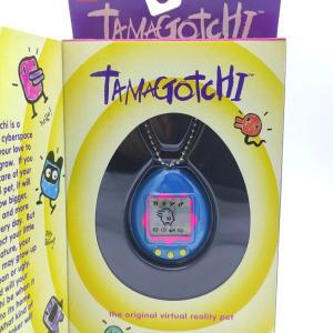 Tamagotchi Original P1/P2 blue w/ pink Bandai 1997 English Boutique-Tamagotchis