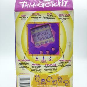 Tamagotchi Original P1/P2 white w/ blue Bandai 1997 English Boutique-Tamagotchis 3