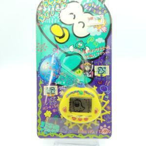 RakuRaku Dinokun Dinkie Dino Pocket Game Virtual Pet Yellow Boutique-Tamagotchis