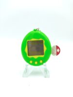 Tamagotchi Original P1/P2 Green w/ yellow Original Bandai 1997 Boutique-Tamagotchis 3