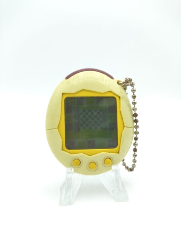 Tamagotchi Plus Connection Version 1 White bandai Boutique-Tamagotchis 2
