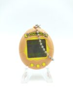 Tamagotchi Original P1/P2 Orange w/ yellow Bandai 1997 Boutique-Tamagotchis 3
