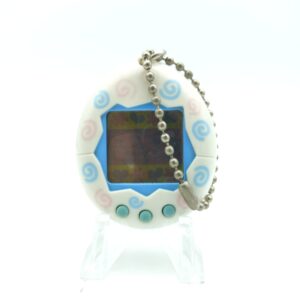 Tamagotchi Original P1/P2 White w/ spirals Bandai 1997 Virtual pet Boutique-Tamagotchis