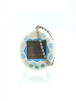 Tamagotchi Original P1/P2 White w/ spirals Bandai 1997 Virtual pet Boutique-Tamagotchis 3