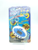 Wave U4 in Box Alien Virtual Pet Bandai Japan white w/ blue Boutique-Tamagotchis 3