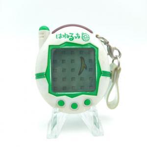 Tamagotchi Keitai Kaitsuu Tamagotchi Plus Hanerutchi White w/ green Boutique-Tamagotchis