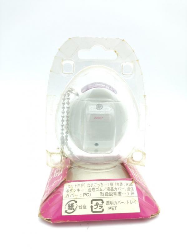 Tamagotchi Plus Connection Version 1 White bandai Boutique-Tamagotchis 3