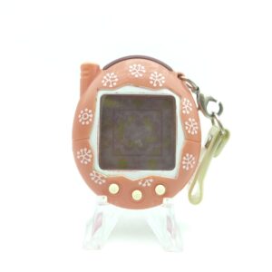 Tamagotchi Keitai Kaitsuu! Tamagotchi Plus Akai Pink Fruit Boutique-Tamagotchis