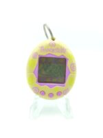 Tamagotchi Original P1/P2 white w/ pink spirals Bandai 1997 English Boutique-Tamagotchis 3