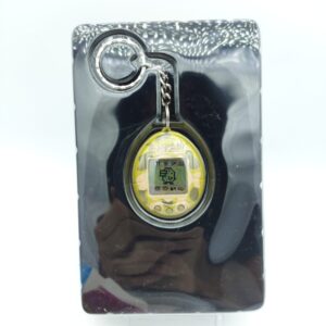Tamagotchi Original P1/P2 green camo Bandai 1997 English Boutique-Tamagotchis 2