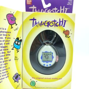 Tamagotchi Original P1/P2 White w/ blue Original Bandai 1997 Boutique-Tamagotchis
