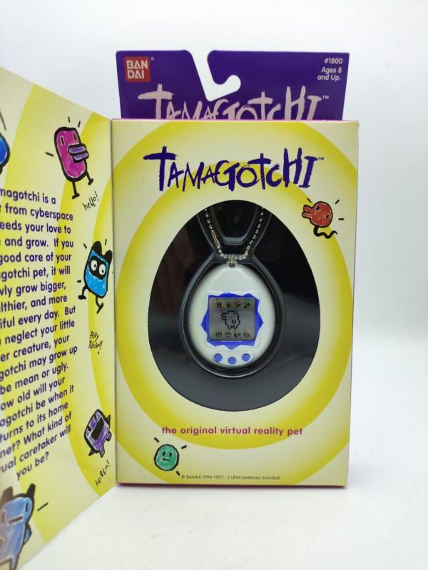 Tamagotchi Original P1/P2 White w/ blue Original Bandai 1997 Boutique-Tamagotchis 2
