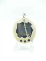 Tamagotchi Original P1/P2 White w/ black Original Bandai 1997 Boutique-Tamagotchis 9