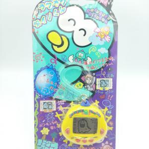 RakuRaku Dinokun Dinkie Dino Pocket Game Virtual Pet Yellow Boutique-Tamagotchis RakuRaku Dinokun Dinkie Dino Pocket Game Virtual Pet Yellow Boutique-Tamagotchis