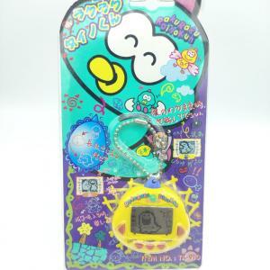 RakuRaku Dinokun Dinkie Dino Pocket Game Virtual Pet Yellow Boutique-Tamagotchis RakuRaku Dinokun Dinkie Dino Pocket Game Virtual Pet Yellow Boutique-Tamagotchis