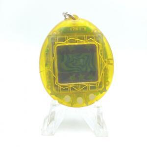 Tamagotchi Original P1/P2 Clear yellow Bandai 1997 Boutique-Tamagotchis 2 Tamagotchi Original P1/P2 Clear yellow Bandai 1997 Boutique-Tamagotchis 2
