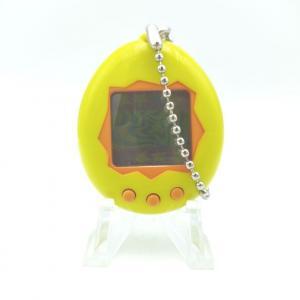 Tamagotchi Original P1/P2 Yellow w/ orange Bandai 1997 Boutique-Tamagotchis Tamagotchi Original P1/P2 Yellow w/ orange Bandai 1997 Boutique-Tamagotchis