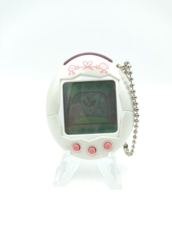 Tamagotchi Plus Connection Version 1 Shiny White bandai Boutique-Tamagotchis 2 Tamagotchi Plus Connection Version 1 Shiny White bandai Boutique-Tamagotchis 2
