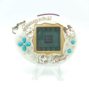 Tamagotchi Tamaotch / Tamao Nakamura pink Bandai Boxed Boutique-Tamagotchis 8 Tamagotchi Tamaotch / Tamao Nakamura pink Bandai Boxed Boutique-Tamagotchis 8