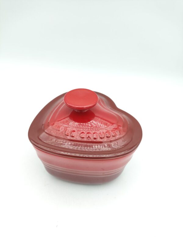 Le Creuset Heart Cocotte Petite Ramekin D’amour Red with Lid Japan Boutique-Tamagotchis 2 Le Creuset Heart Cocotte Petite Ramekin D’amour Red with Lid Japan Boutique-Tamagotchis 2