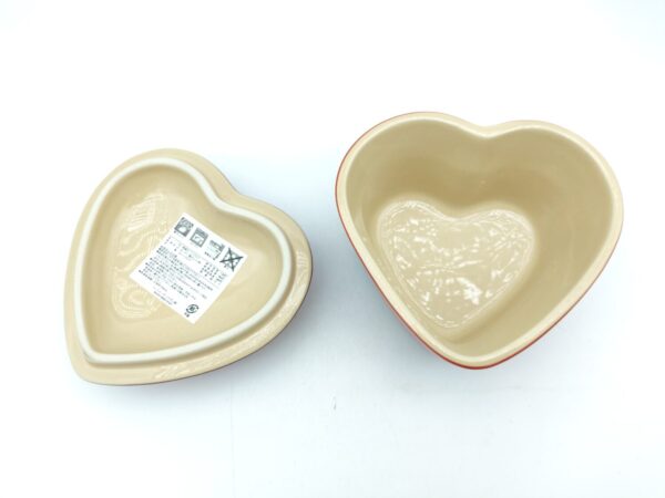 Le Creuset Heart Cocotte Petite Ramekin D’amour Red with Lid Japan Boutique-Tamagotchis 4 Le Creuset Heart Cocotte Petite Ramekin D’amour Red with Lid Japan Boutique-Tamagotchis 4