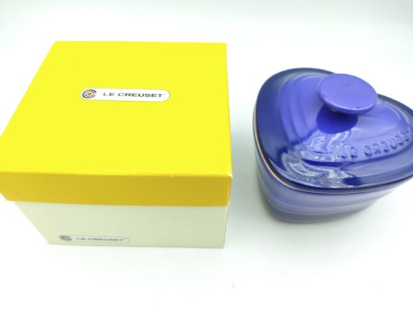 Le Creuset Heart Cocotte Petite Ramekin D’amour Blue with Lid Japan Boutique-Tamagotchis 3 Le Creuset Heart Cocotte Petite Ramekin D’amour Blue with Lid Japan Boutique-Tamagotchis 3