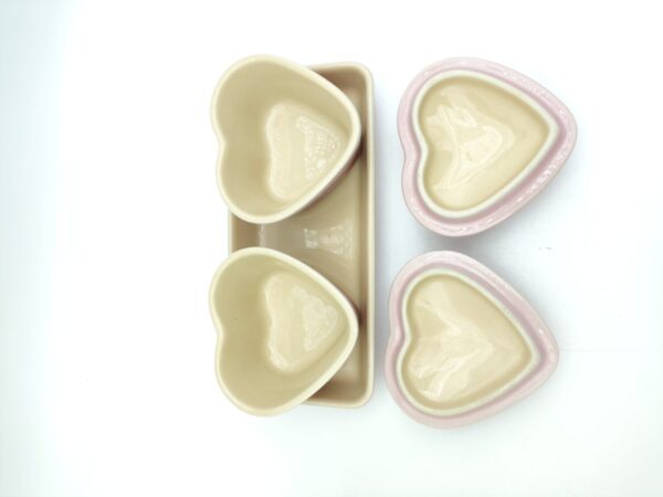 Le Creuset Set Heart Cocotte Petite Ramekin D’amour Pink with Lid Japan Boutique-Tamagotchis 5 Le Creuset Set Heart Cocotte Petite Ramekin D’amour Pink with Lid Japan Boutique-Tamagotchis 5