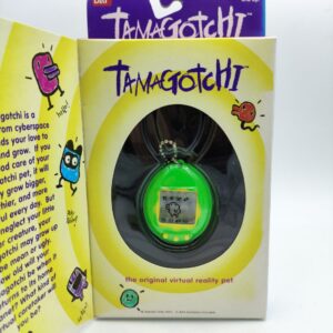 Tamagotchi Original P1/P2 Green w/ yellow Original Bandai 1997